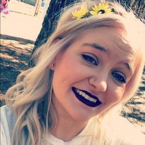 Meet your Posher, Shelli